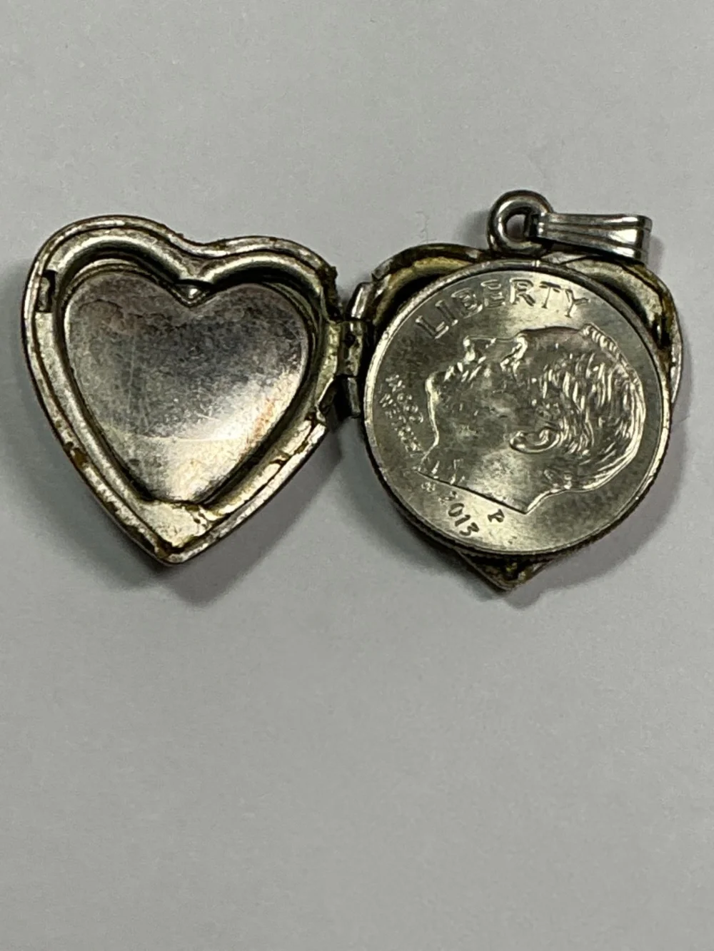 Vintage Sterling Silver Angel Blue Cameo Locket. 1.25 inches long